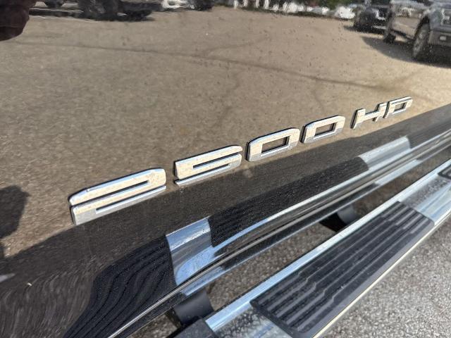 2022 GMC Sierra 2500HD 4WD Crew Cab Standard Bed SLT
