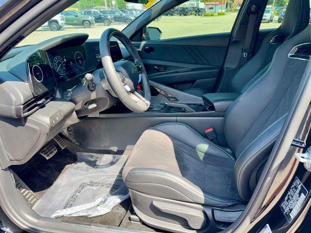 2025 Hyundai Elantra Base