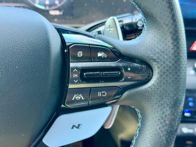2025 Hyundai Elantra Base