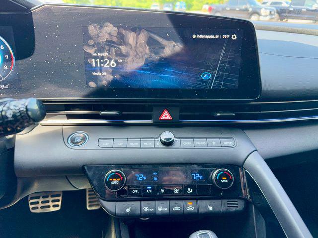 2025 Hyundai Elantra Base