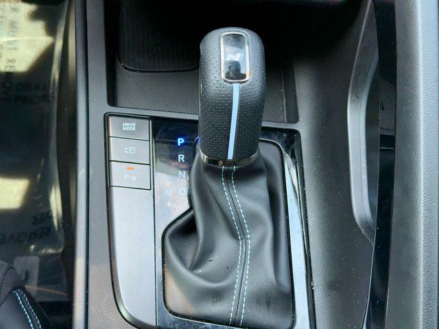 2025 Hyundai Elantra Base