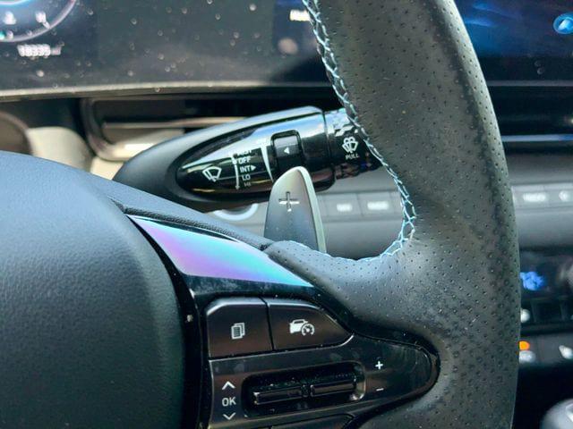 2025 Hyundai Elantra Base