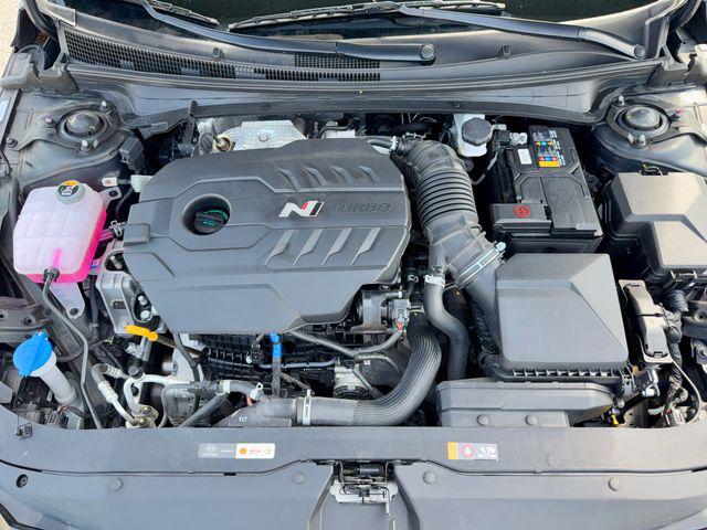 2025 Hyundai Elantra Base