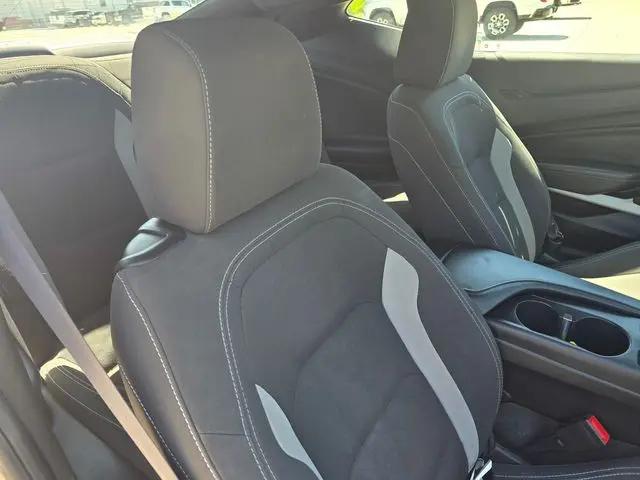 2019 Chevrolet Camaro 1LS