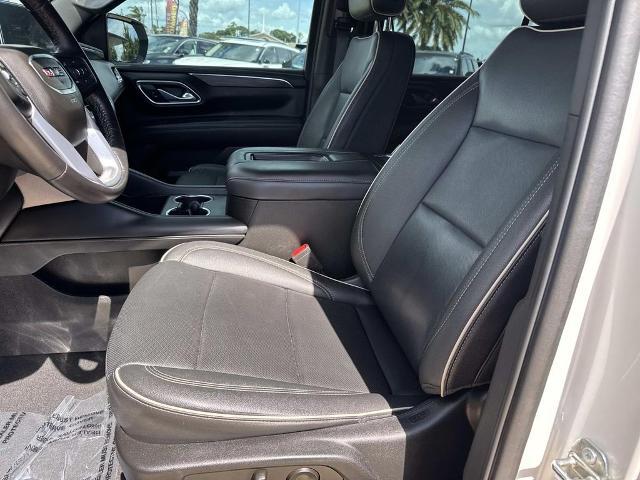 2022 GMC Yukon XL 4WD SLT
