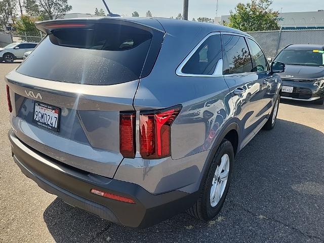 2023 Kia Sorento LX