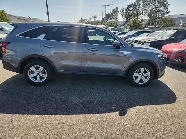 2023 Kia Sorento LX