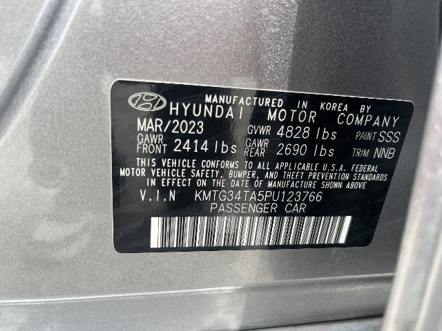 2023 Genesis G70 2.0T AWD