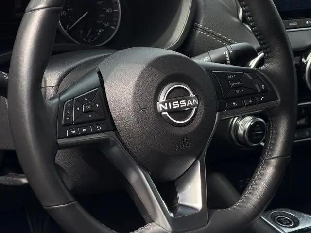 2024 Nissan Sentra SV Xtronic CVT