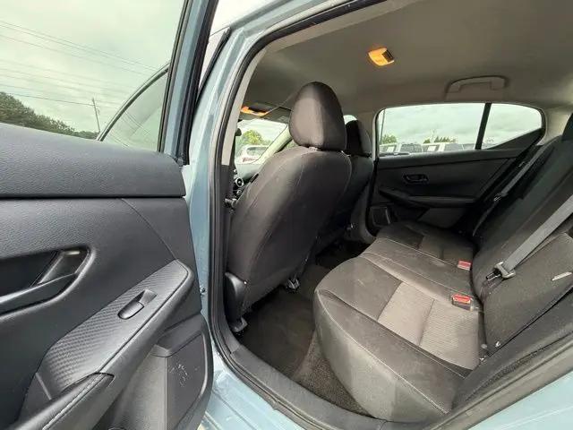 2024 Nissan Sentra SV Xtronic CVT