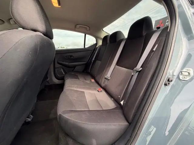 2024 Nissan Sentra SV Xtronic CVT