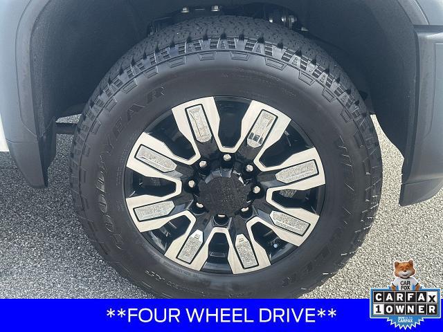 2025 GMC Sierra 2500HD 4WD Crew Cab Standard Bed Denali
