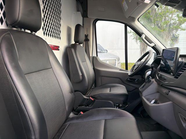 2026 Ford Transit Cargo Van 148 WB Medium Roof Cargo