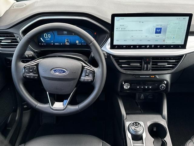 2025 Ford Escape Platinum