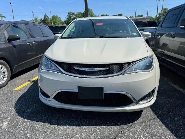 2020 Chrysler Pacifica Touring