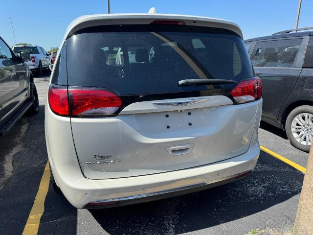 2020 Chrysler Pacifica Touring
