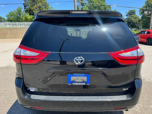 2017 Toyota Sienna XLE 8 Passenger