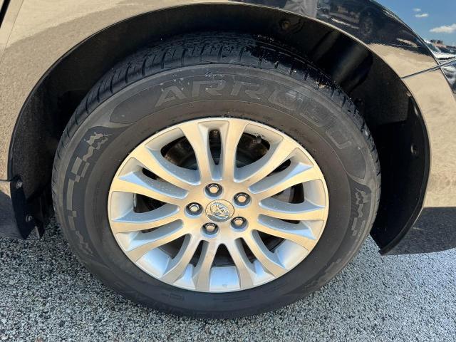 2017 Toyota Sienna XLE 8 Passenger