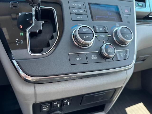 2017 Toyota Sienna XLE 8 Passenger