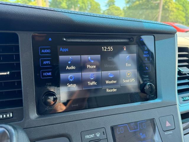 2017 Toyota Sienna XLE 8 Passenger