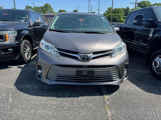 2018 Toyota Sienna XLE 7 Passenger
