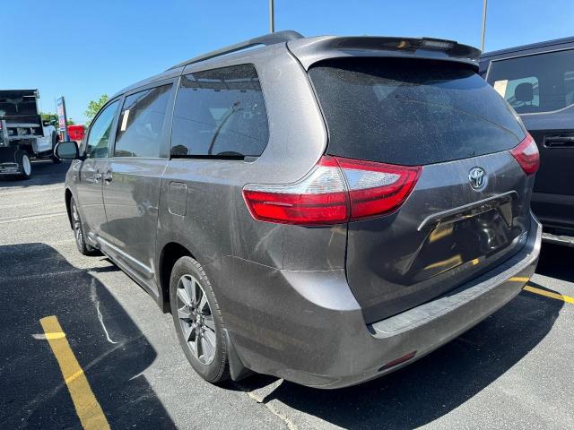 2018 Toyota Sienna XLE 7 Passenger
