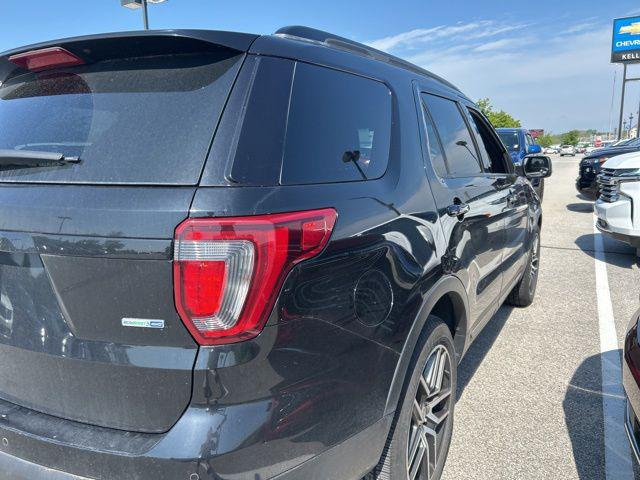 2016 Ford Explorer Sport