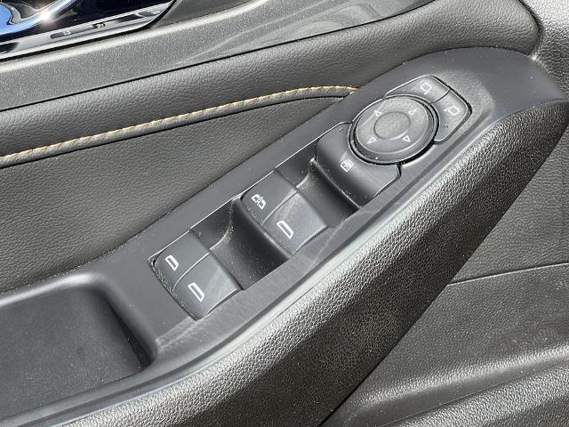 2021 Chevrolet Traverse AWD LT Leather