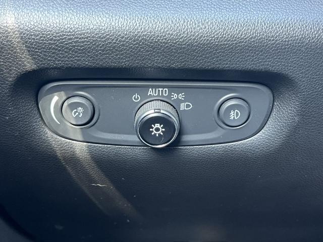 2021 Chevrolet Traverse AWD LT Leather