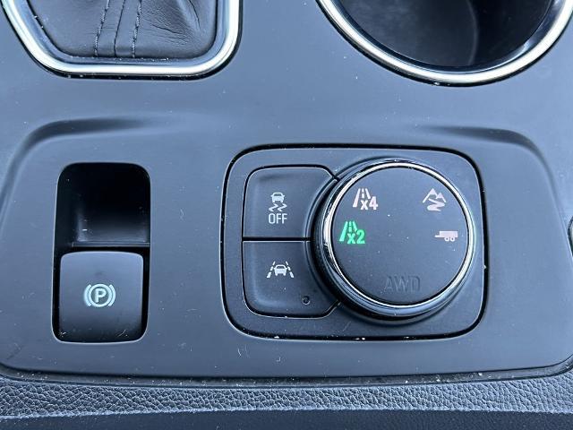 2021 Chevrolet Traverse AWD LT Leather