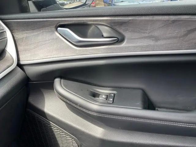 2023 Jeep Grand Cherokee Limited 4x2