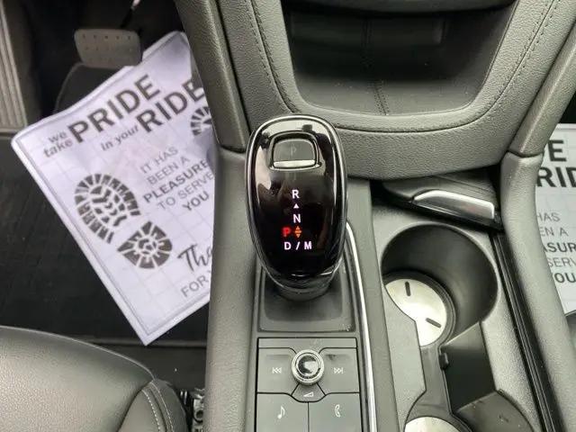 2025 Cadillac XT6 FWD Luxury