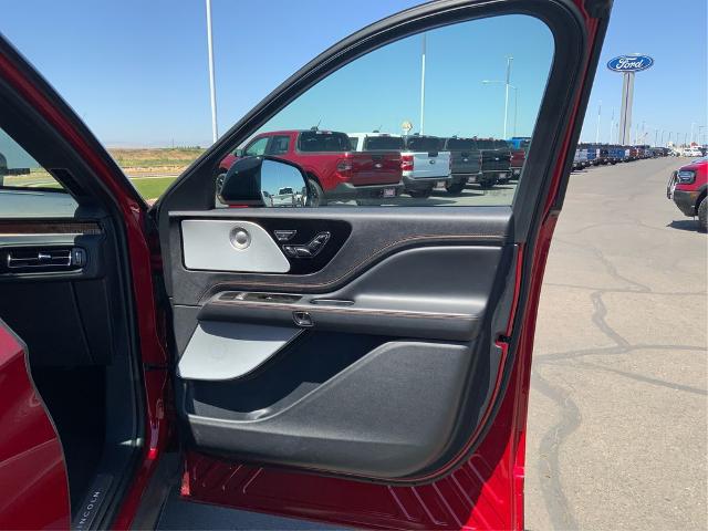 2025 Lincoln Aviator Black Label