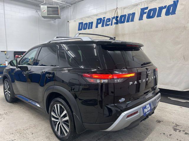 2022 Nissan Pathfinder Platinum 4WD