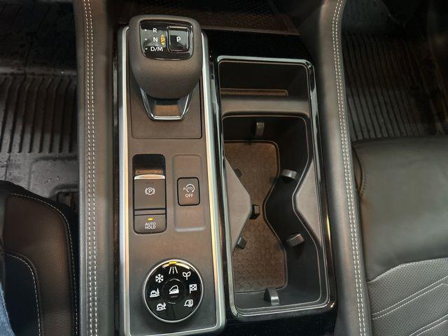 2022 Nissan Pathfinder Platinum 4WD