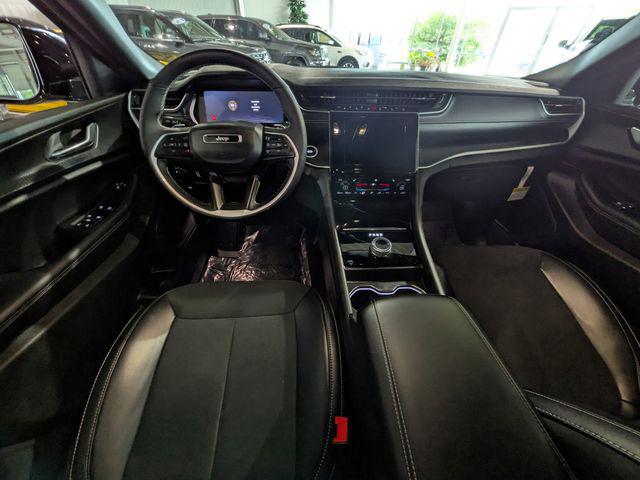 2025 Jeep Grand Cherokee L Altitude X 4x4