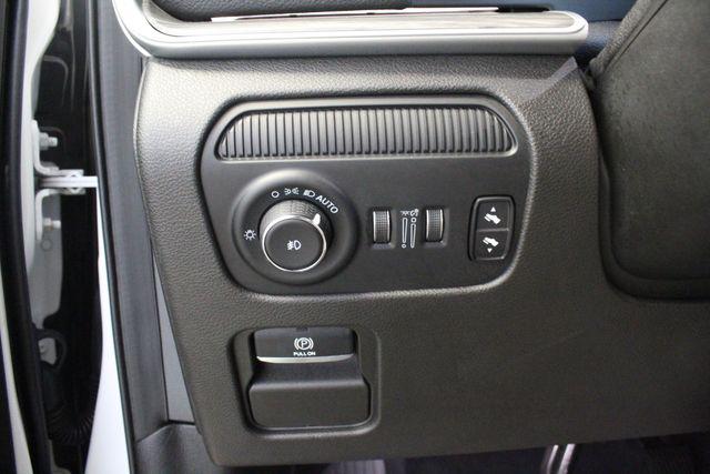 2023 Jeep Wagoneer Series III 4x4