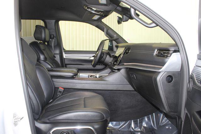 2023 Jeep Wagoneer Series III 4x4