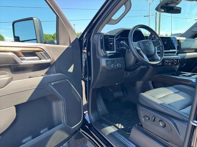 2024 Chevrolet Silverado 2500HD 4WD Crew Cab Standard Bed LT