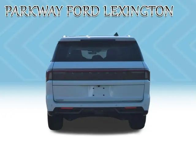 2025 Lincoln Navigator Reserve