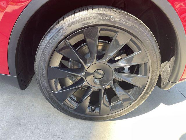 2022 Tesla Model Y Long Range Dual Motor All-Wheel Drive