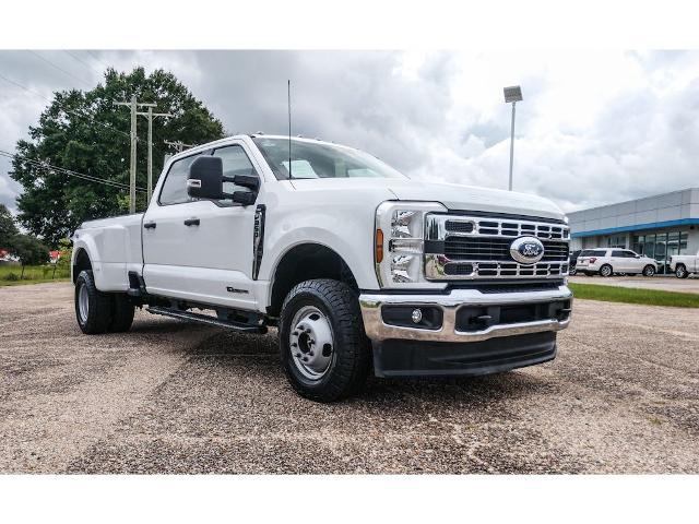 2026 Ford F-350 XLT