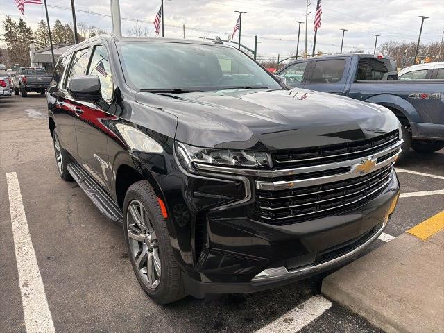 2022 Chevrolet Suburban 4WD LT