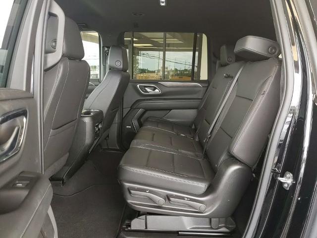 2022 Chevrolet Suburban 4WD LT