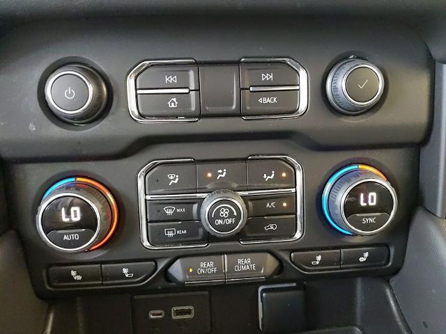 2022 Chevrolet Suburban 4WD LT