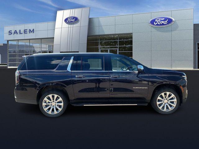 2025 Chevrolet Suburban 4WD Premier