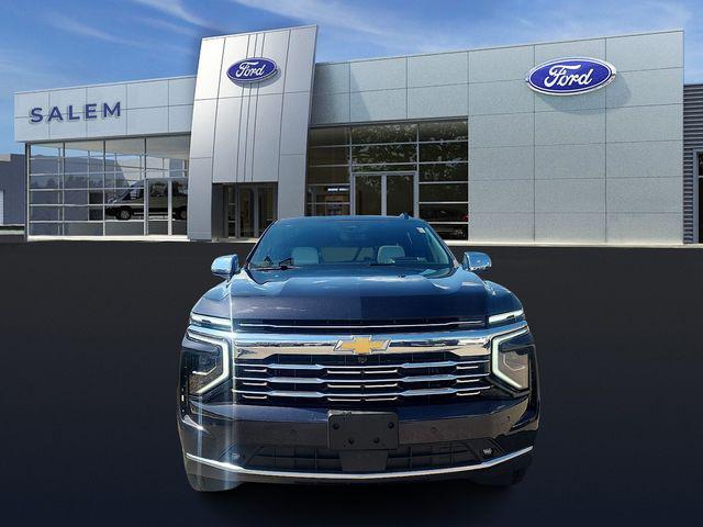 2025 Chevrolet Suburban 4WD Premier