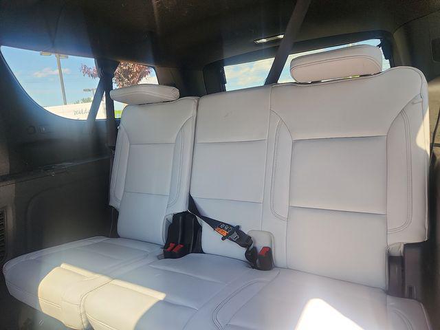 2025 Chevrolet Suburban 4WD Premier