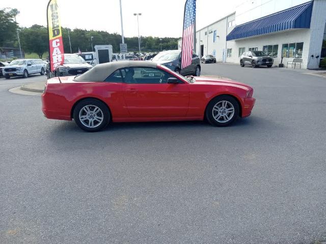 2014 Ford Mustang V6