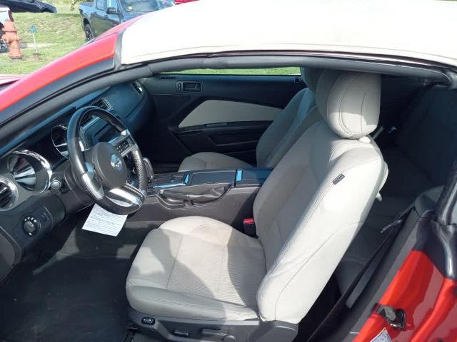 2014 Ford Mustang V6